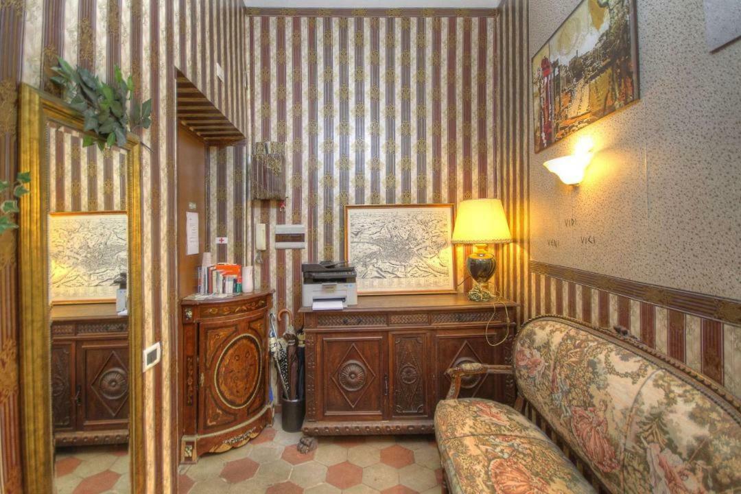 Art Domus Reale Bed & Breakfast