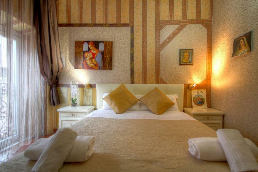 Artdomus Reale Bed & Breakfast 2*